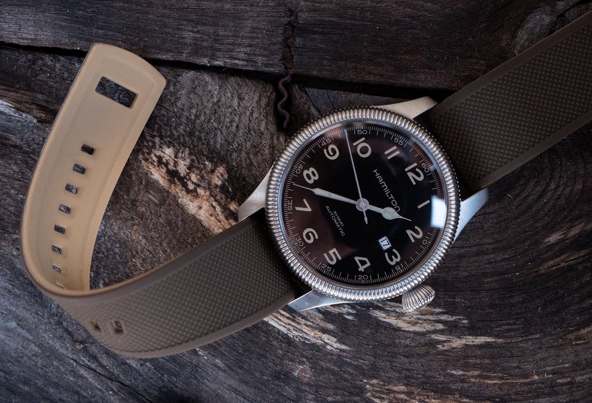 Brown Top Khaki Bottom Elite Silicone Watch Band - Glycine Combat Sub (20mm) - Image 4