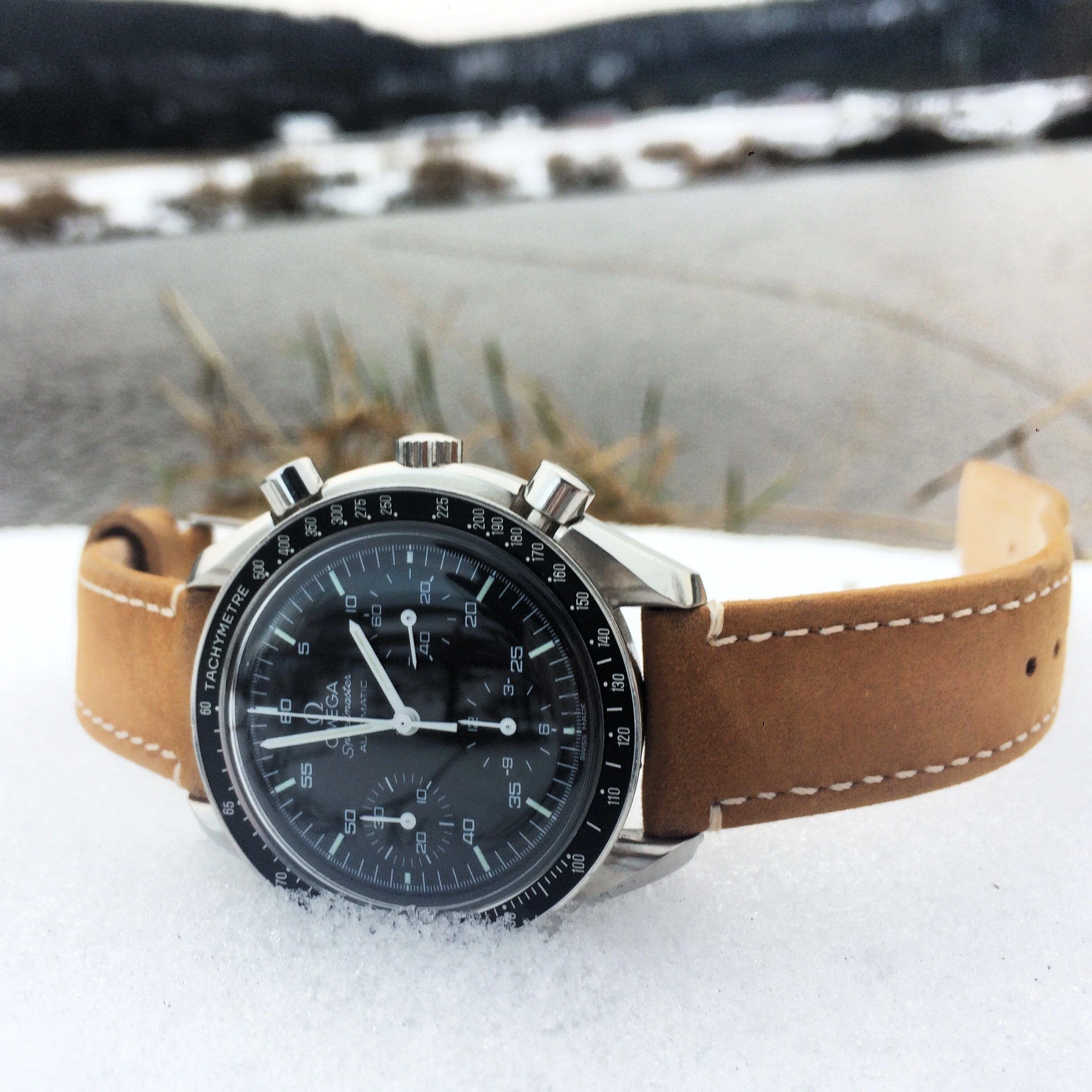 Gingerbread Leather White Stitching Quick Release Watch Band - Casio Duro MDV-106 (22mm) - Image 2