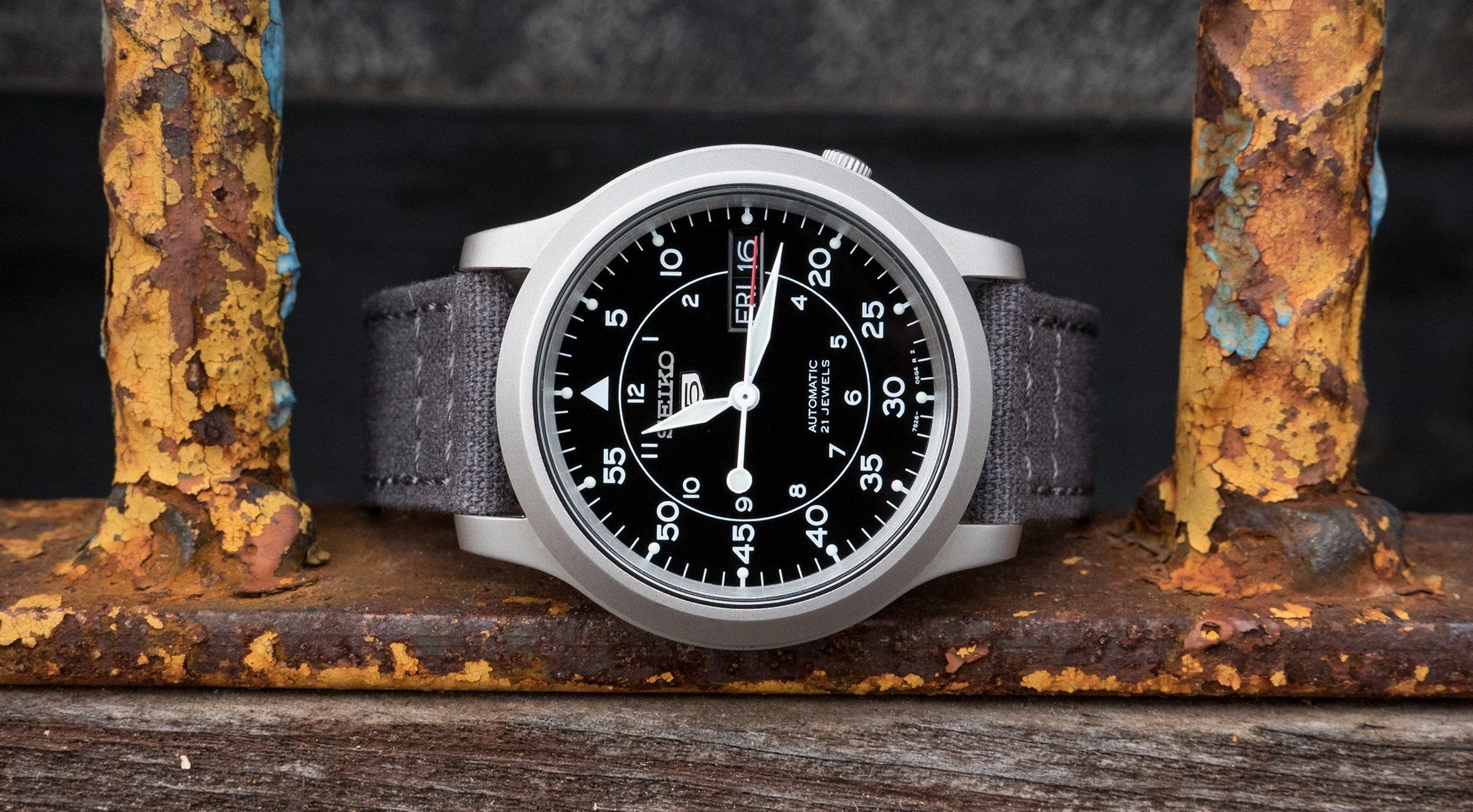 Smoke Grey Crafted Canvas Watch Band - Hamilton Khaki Field 38/40/42 (20mm) - Image 6