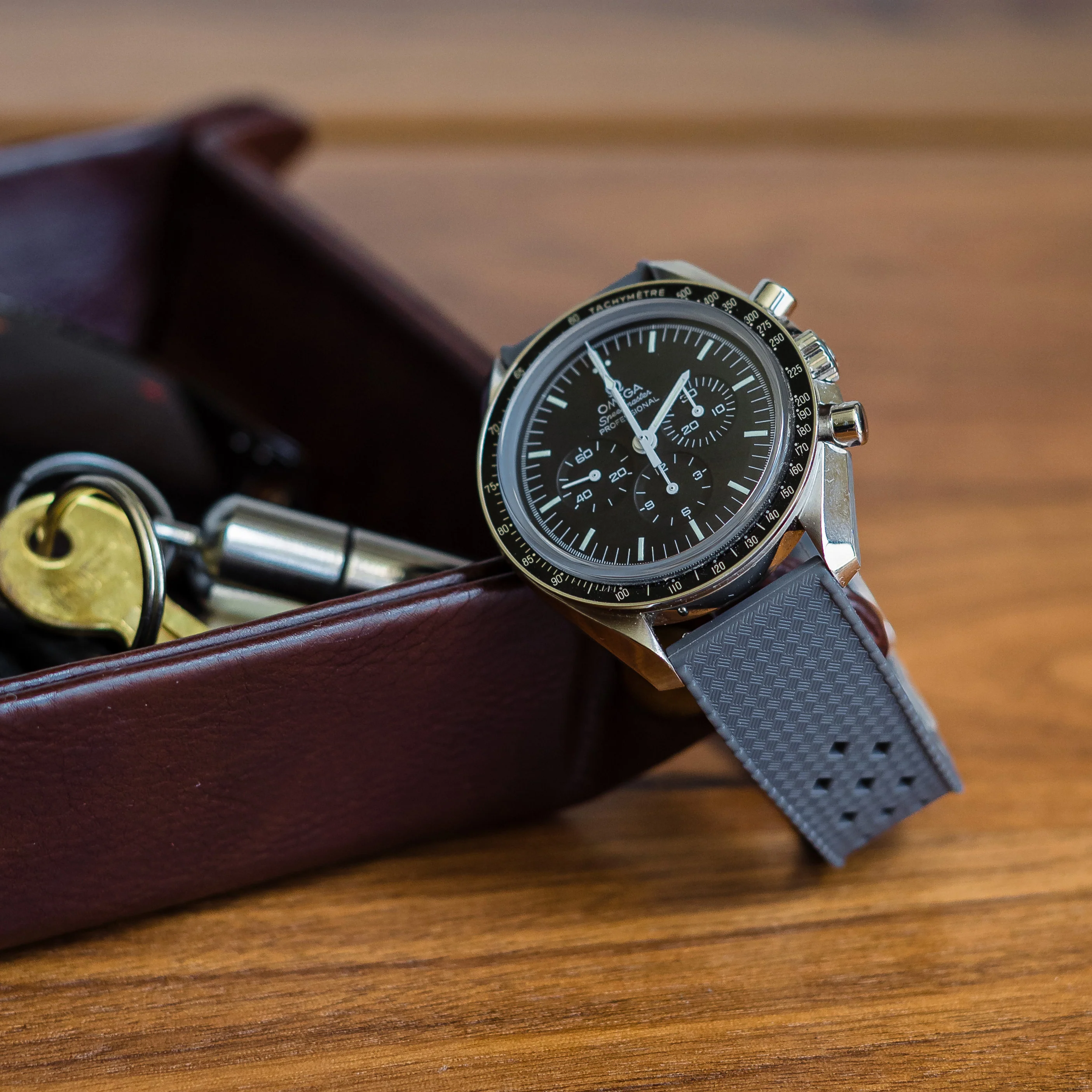 Smoke Grey Tropical Style Watch Band - Image 3